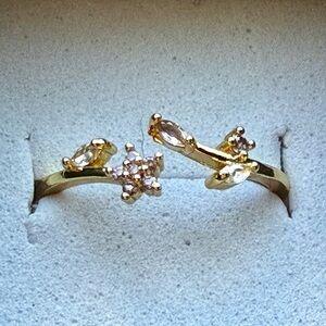 NWT Pretty Bird Jewelry Gold Plated Open Ring with Pink Crystal Floral Accents